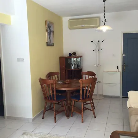 Paradise Garden 4, Kato Apartamento Paphos